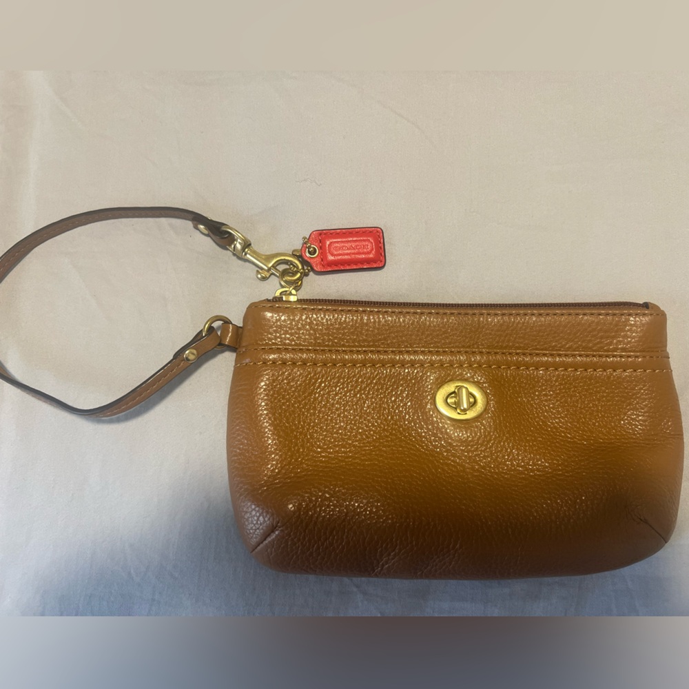 Coach Pebbled Leather Wristlet in Tan with Red Hangtag